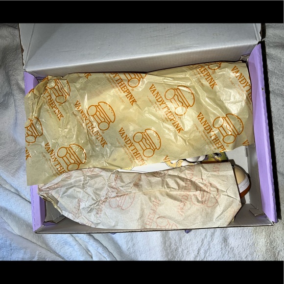 VandythePink Rice burger shoes - Picture 3 of 12